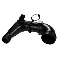 Tuyau d'air de suralimentation sur le turbo et le filtre