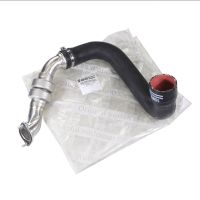 Tuyau d'air de suralimentation en bas à droite