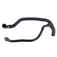 Durite de radiateur sous le radiateur