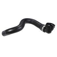 Durite de radiateur en bas du radiateur