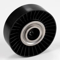 Poulie à courroie plate pour véhicules avec climatisation