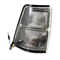 Clignotant avant droit blanc