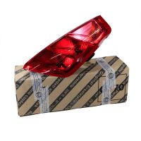 Feu arrière droit avec partie électrique