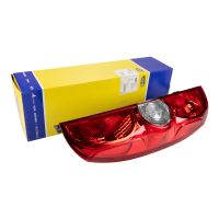 Feu arrière gauche avec pièce E Magneti Marelli