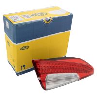 Feu arrière droit Magneti Marelli