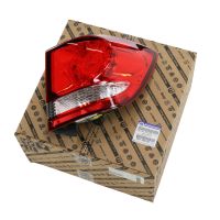 Feu arrière à droite à l'extérieur