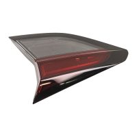 partie intérieure du feu arrière droit