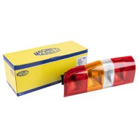 Feu arrière droit avec partie électrique