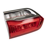 Feu arrière à droite à l'intérieur