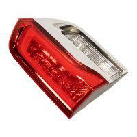 Feu arrière à gauche à l'intérieur