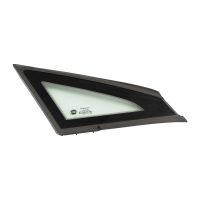 Vitre latérale à droite de la porte arrière