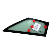 Fenêtre de porte fenêtre triangulaire à droite