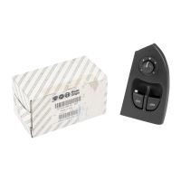 Couvrir le commutateur de lève-vitre électrique gauche