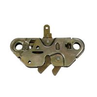 Verrouillage du coffre Verrouillage du couvercle du coffre sur le panneau arrière