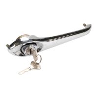 Poignée de porte nouvellement chromée