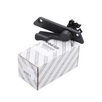 Ouvre-porte de porte arrière à l'intérieur droit