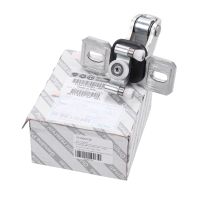 Charnière de porte coulissante au milieu