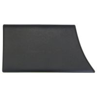 Barre de pare-chocs à l'arrière droite devant le passage de roue 4. Barre à l'avant