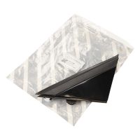 Baguette décorative sur le montant A gauche