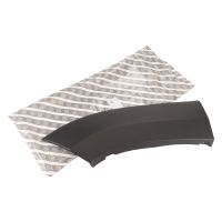 Baguette décorative à l'avant gauche du passage de roue