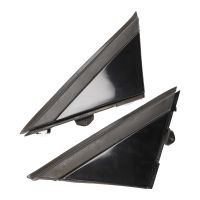 Garniture décorative sur les montants A gauche et droit