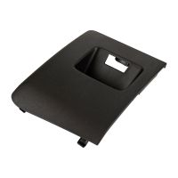 Couverture du tableau de bord côté conducteur sous le volant