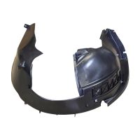 Couvercle de passage de roue d'insert d'aile à droite