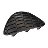 Carénage à droite du pare-chocs avant