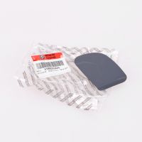 Capuchon extérieur droit du pare-chocs avant