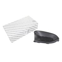 Cache sur le côté droit du feu antibrouillard dans le pare-chocs avant