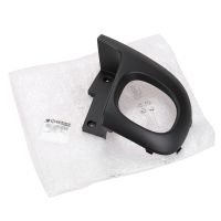 Capuchon de protection à gauche du pare-chocs arrière