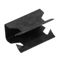 Support pour la moulure arrière sur le pare-chocs