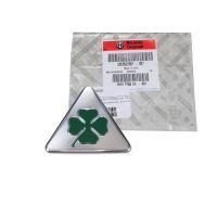 Emblème sur le quadrifoglio trèfle latéral à droite