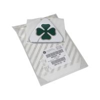 Emblème Cloverleaf sur le côté gauche